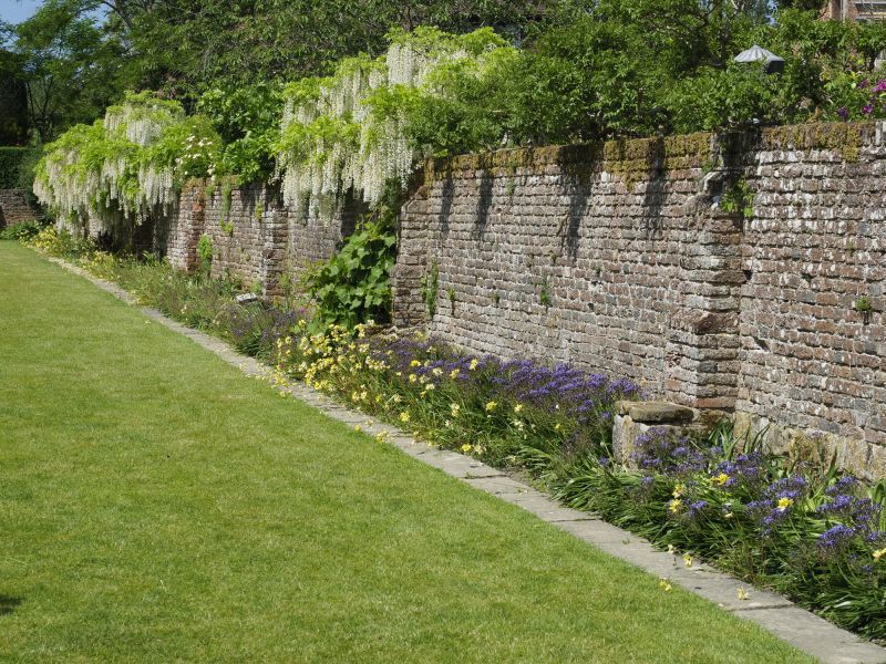 Stone Wall Hardscaping detail